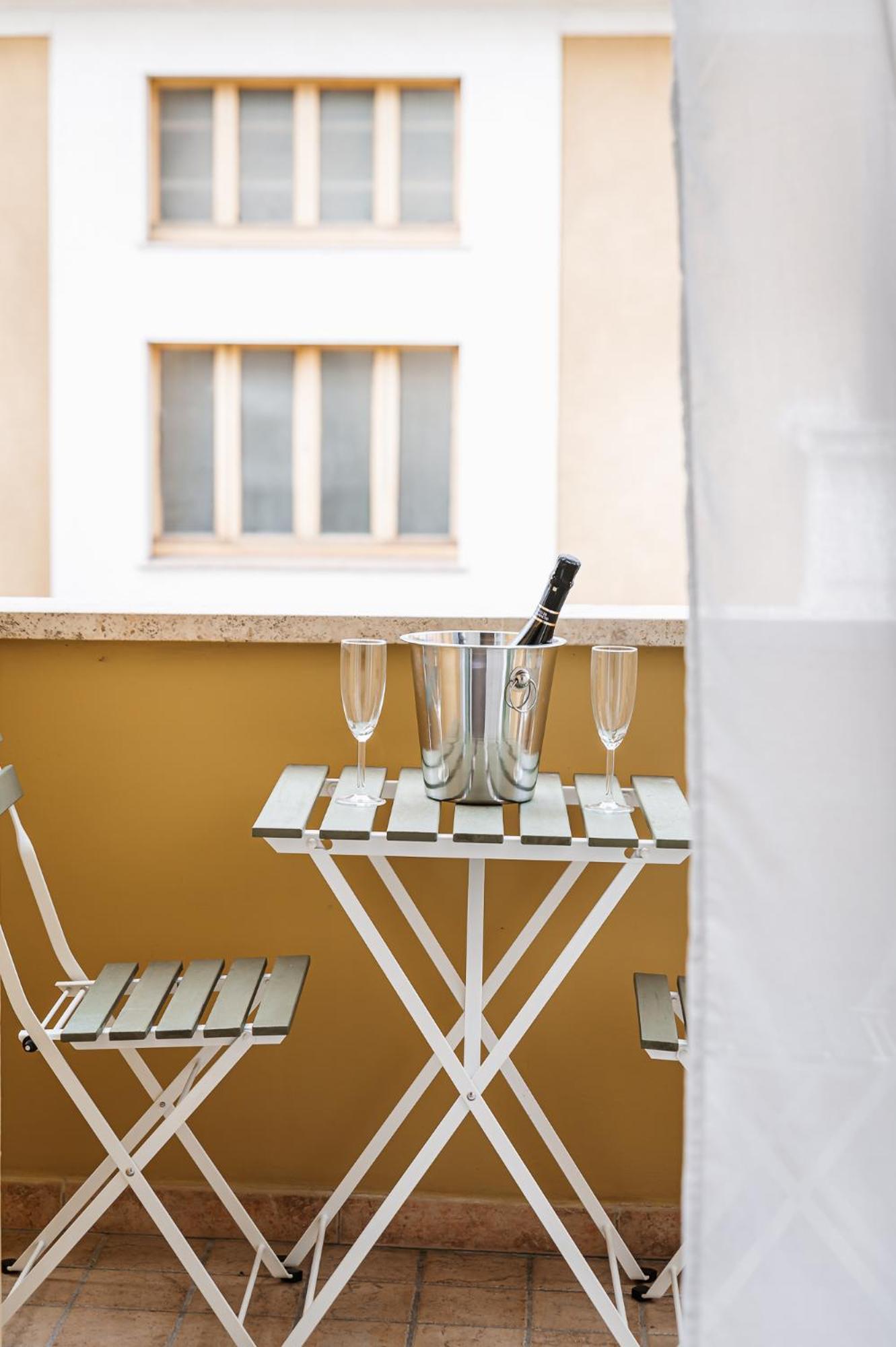 Giano Vatican Suites - Metro Cipro Rome Exterior photo